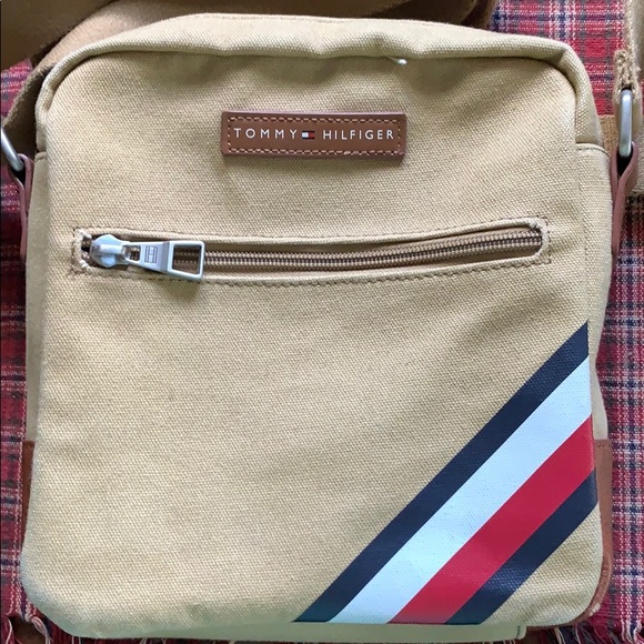 Tommy Hilfiger Other - Tommy Hilfiger Men’s Crossbody Bag (Tan)